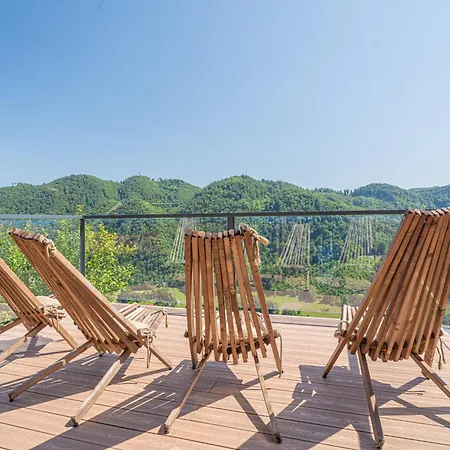Vineyard Vrbek Vakantiehuis Roginska Gorca